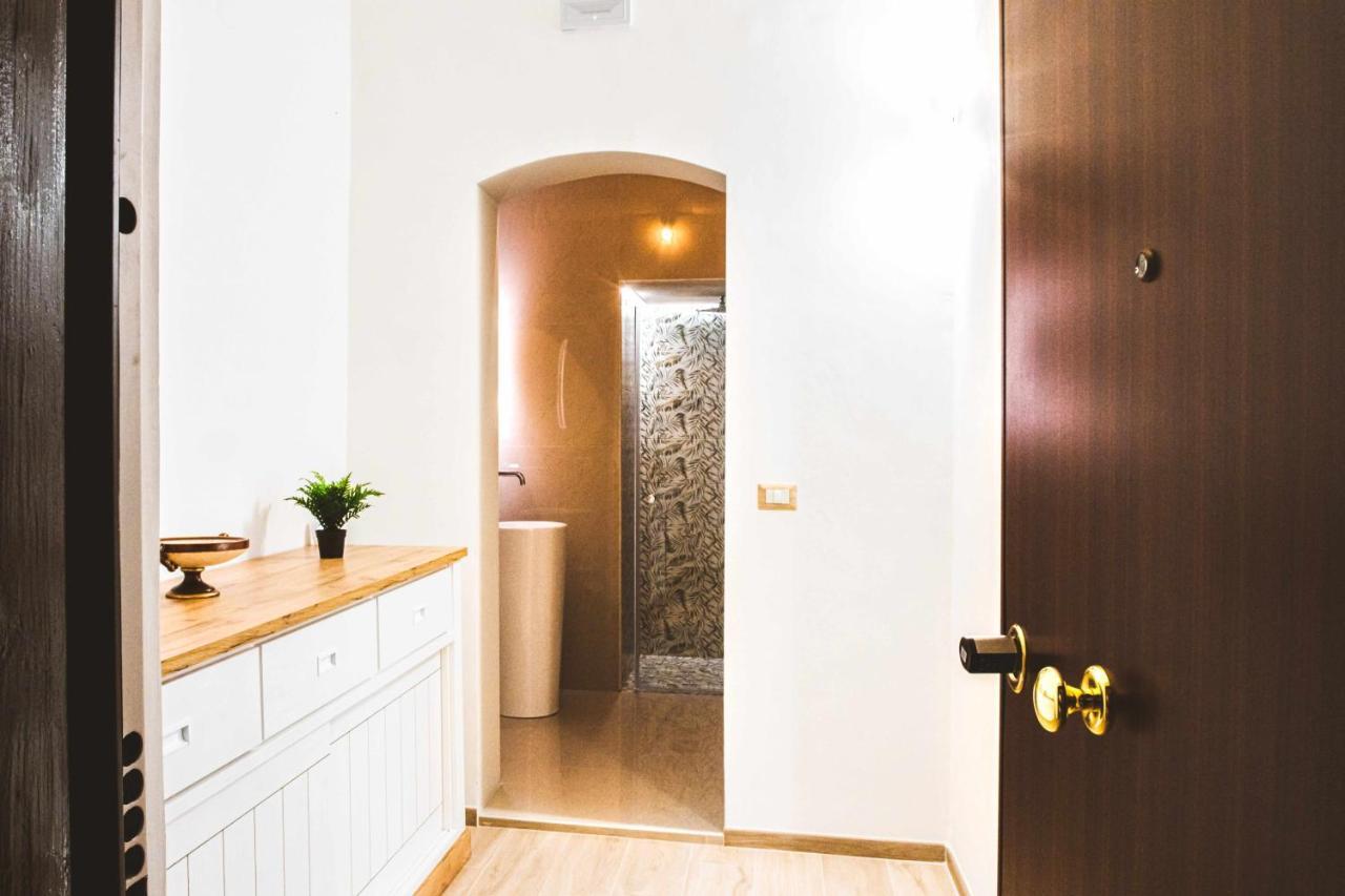 Cas358 Luxury Suite Bari Exterior foto
